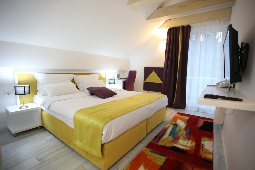 Hotel Boutique Libris Sarajevo Luaran gambar