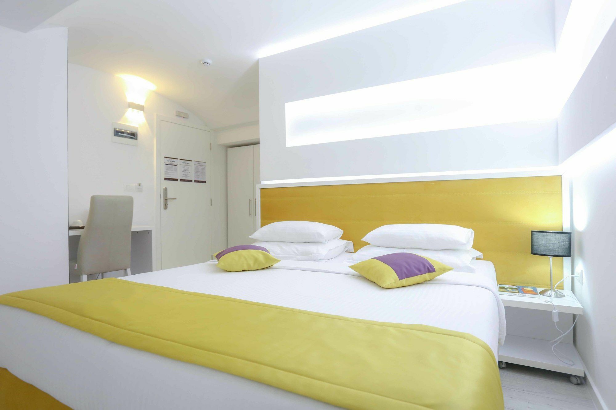 Hotel Boutique Libris Sarajevo Luaran gambar